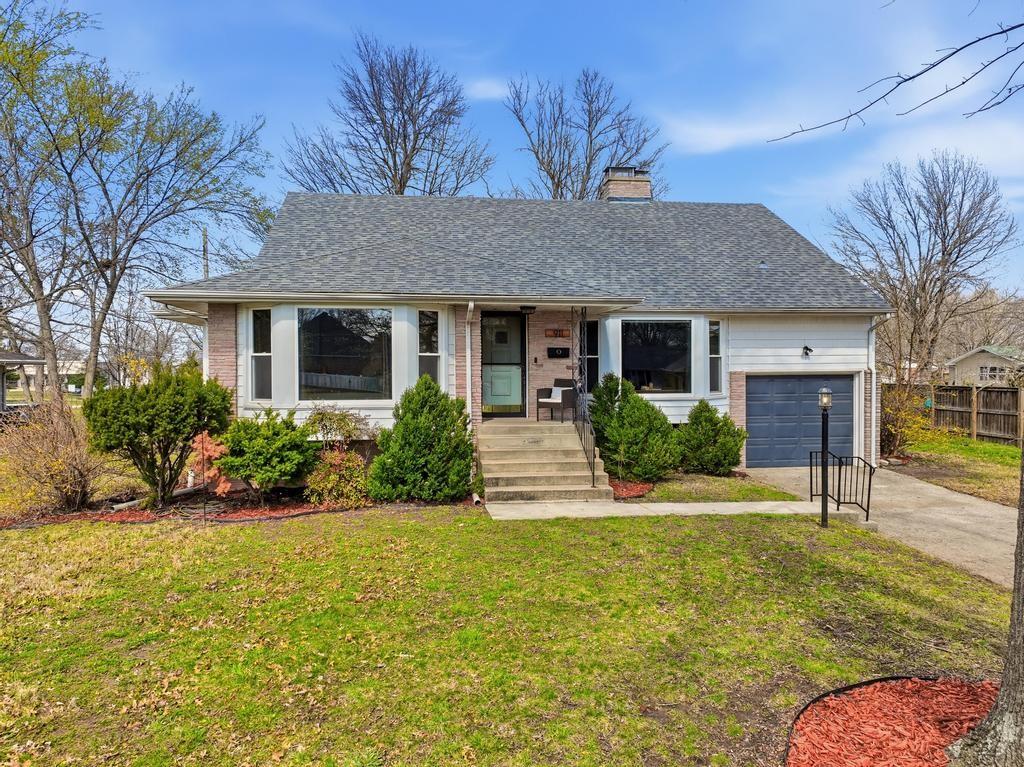 Listing Photo MLS #HMS2607110
