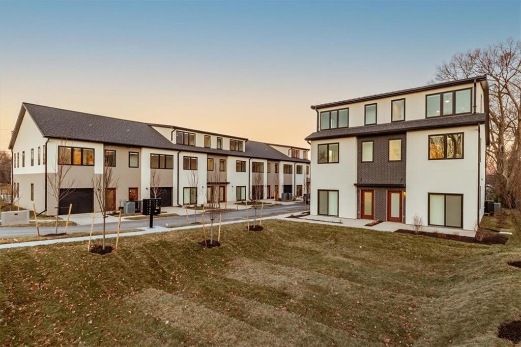 Listing Photo MLS #HMS2608124