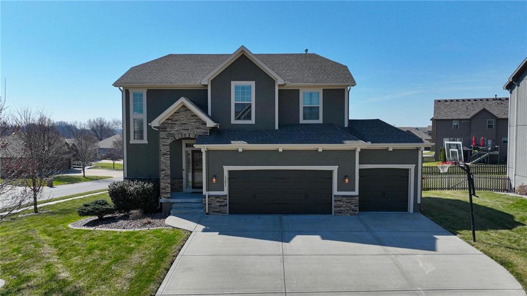 Listing Photo MLS #HMS2608896