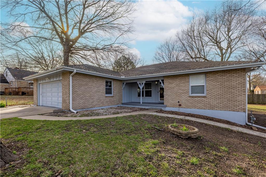 Listing Photo MLS #HMS2609508