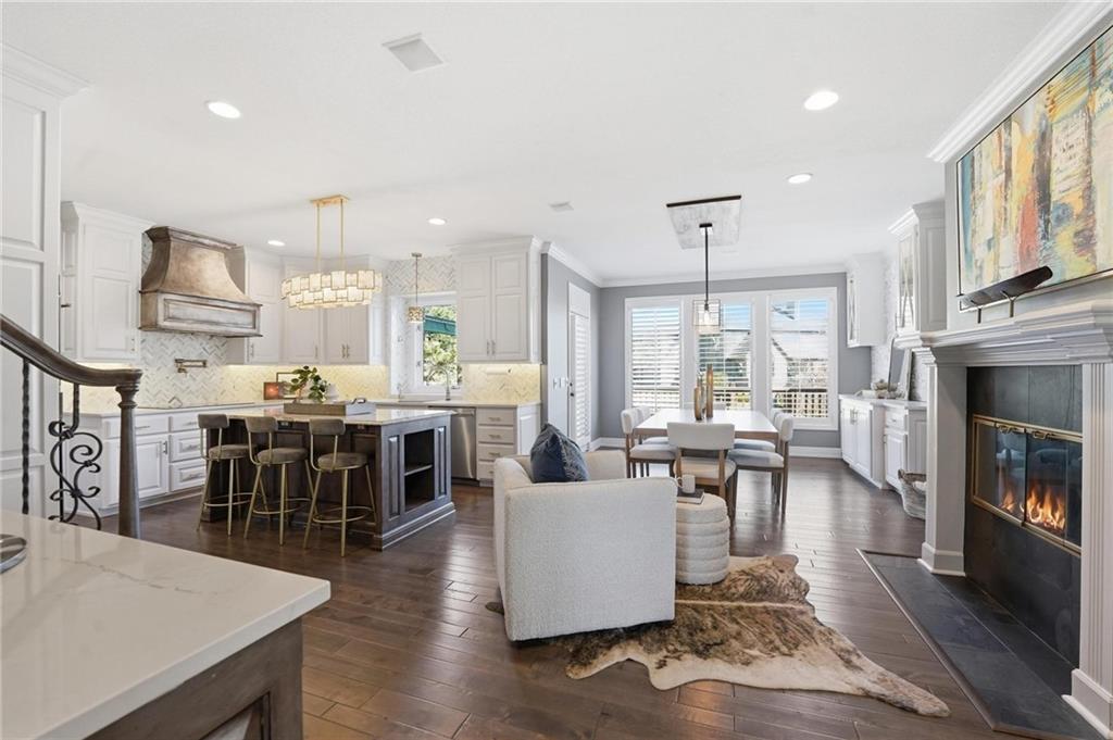 Listing Photo MLS #HMS2609658