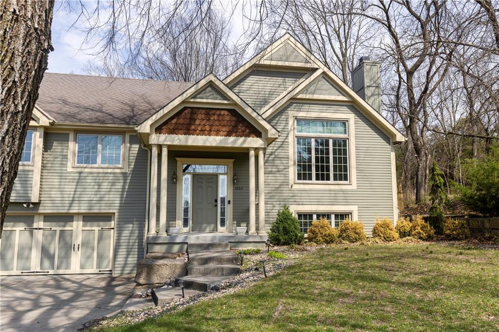 Listing Photo MLS #HMS2610008