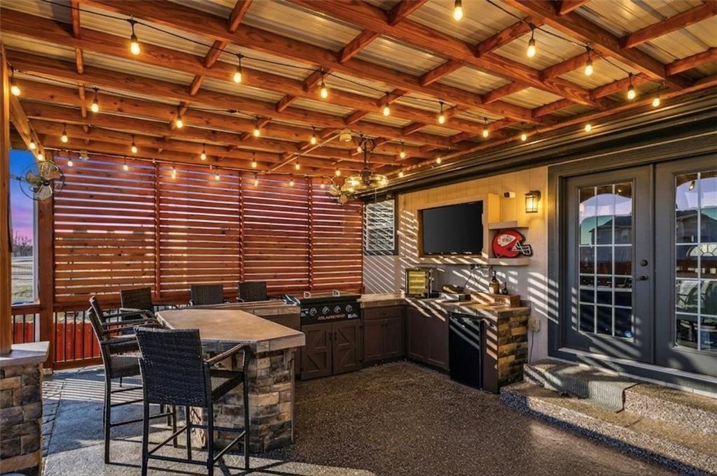 Listing Photo MLS #HMS2610125