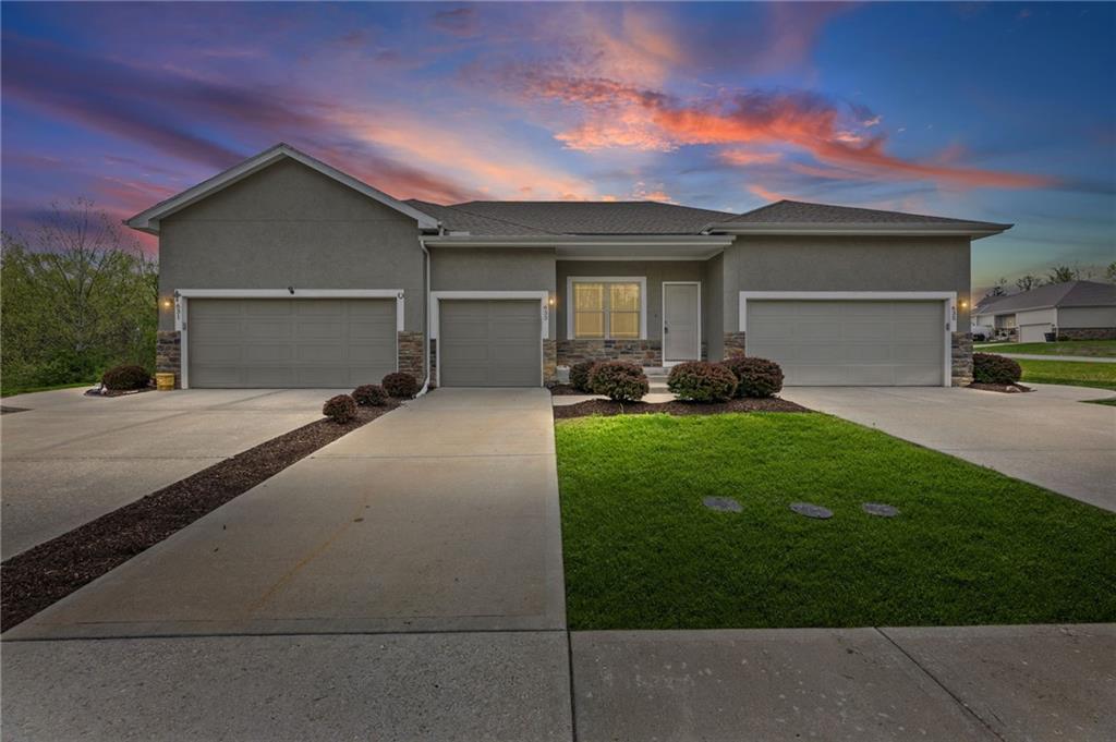 Listing Photo MLS #HMS2610224