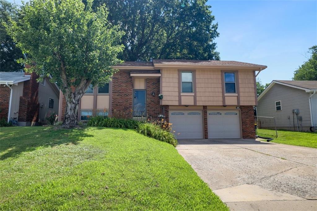 Listing Photo MLS #HMS2610700