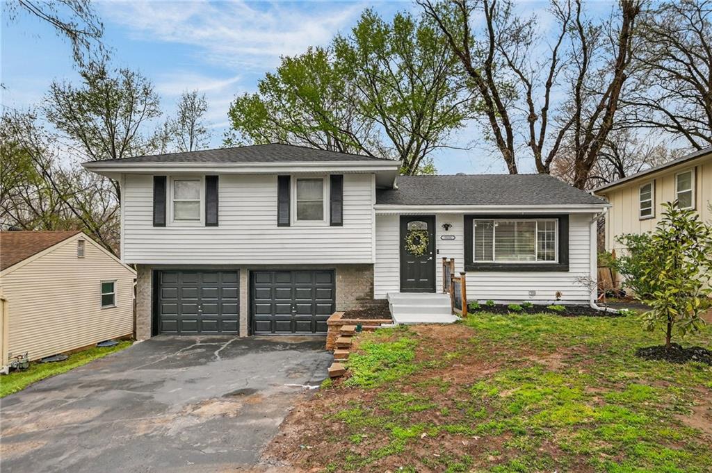 Listing Photo MLS #HMS2611933