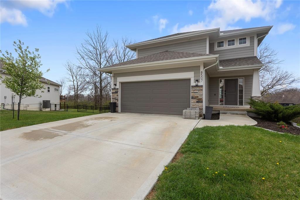 Listing Photo MLS #HMS2611963