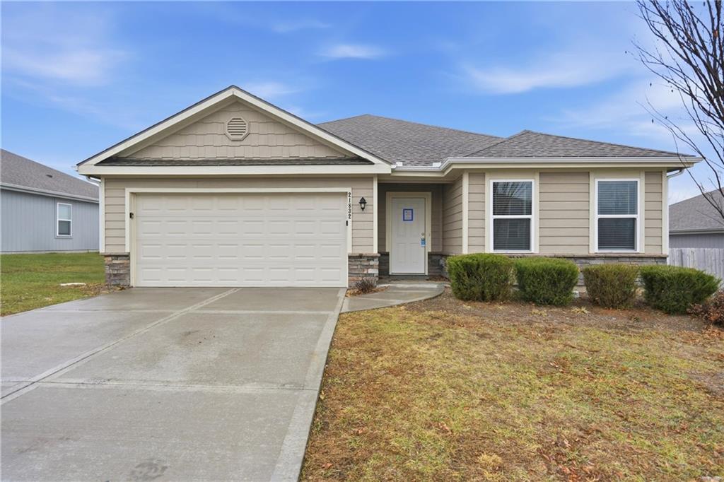 Listing Photo MLS #HMS2612126