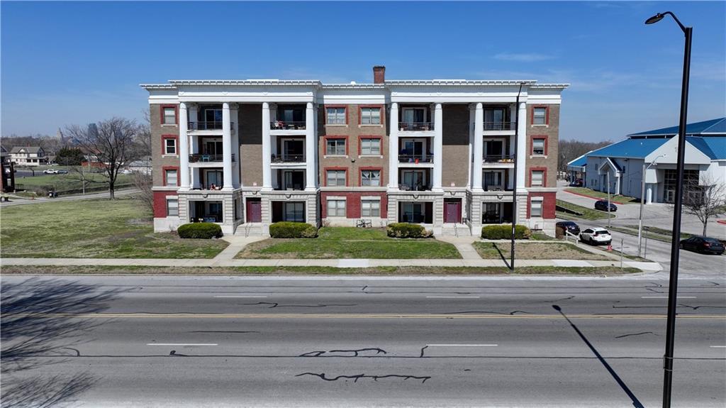 Listing Photo MLS #HMS2612194