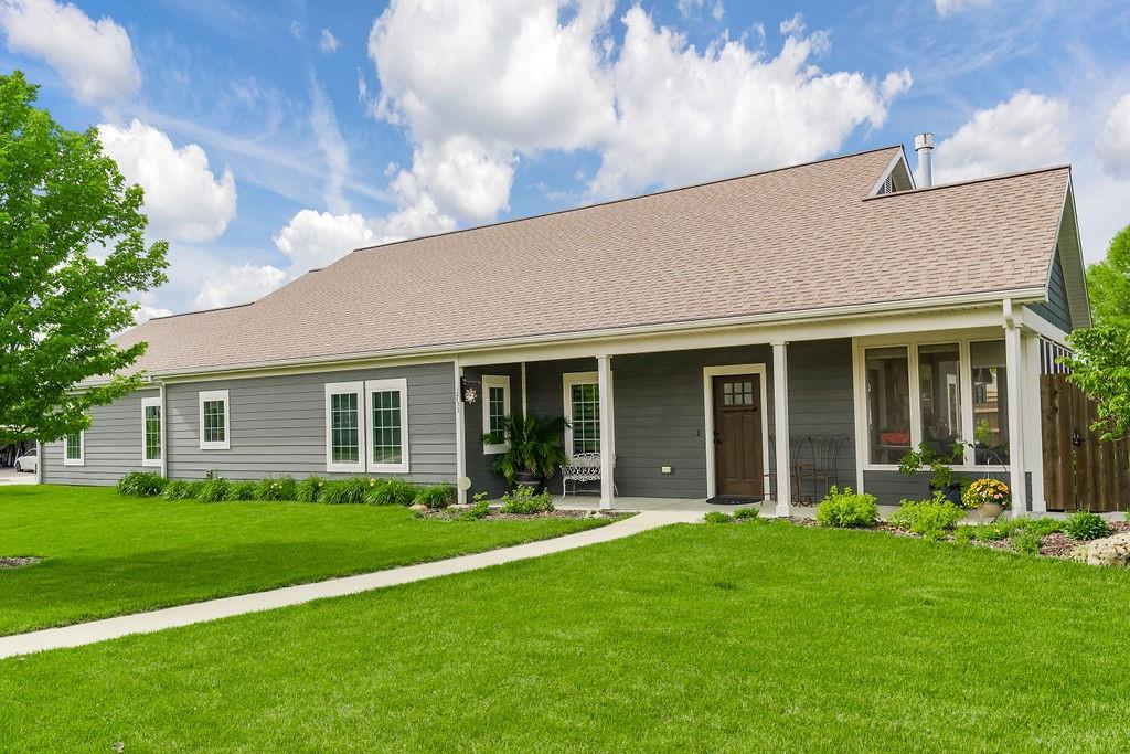 Listing Photo MLS #HMS2612283