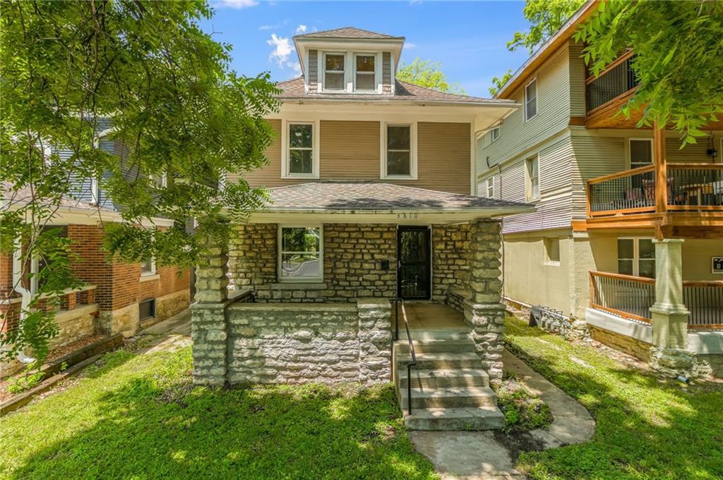 Listing Photo MLS #HMS2612404