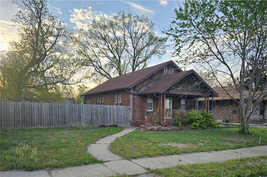Listing Photo MLS #HMS2613030