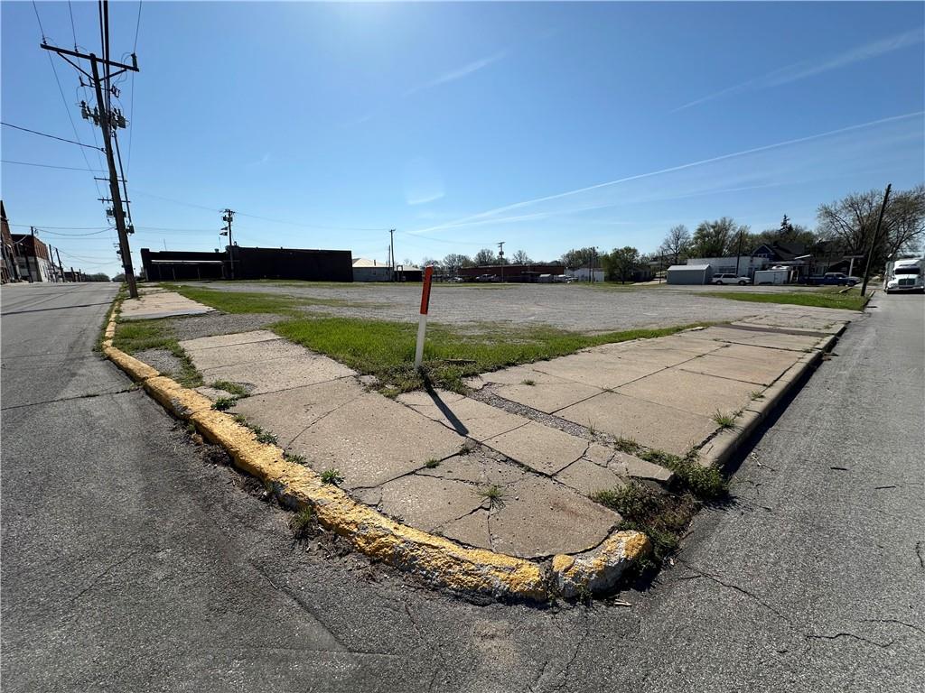 Listing Photo MLS #HMS2613122