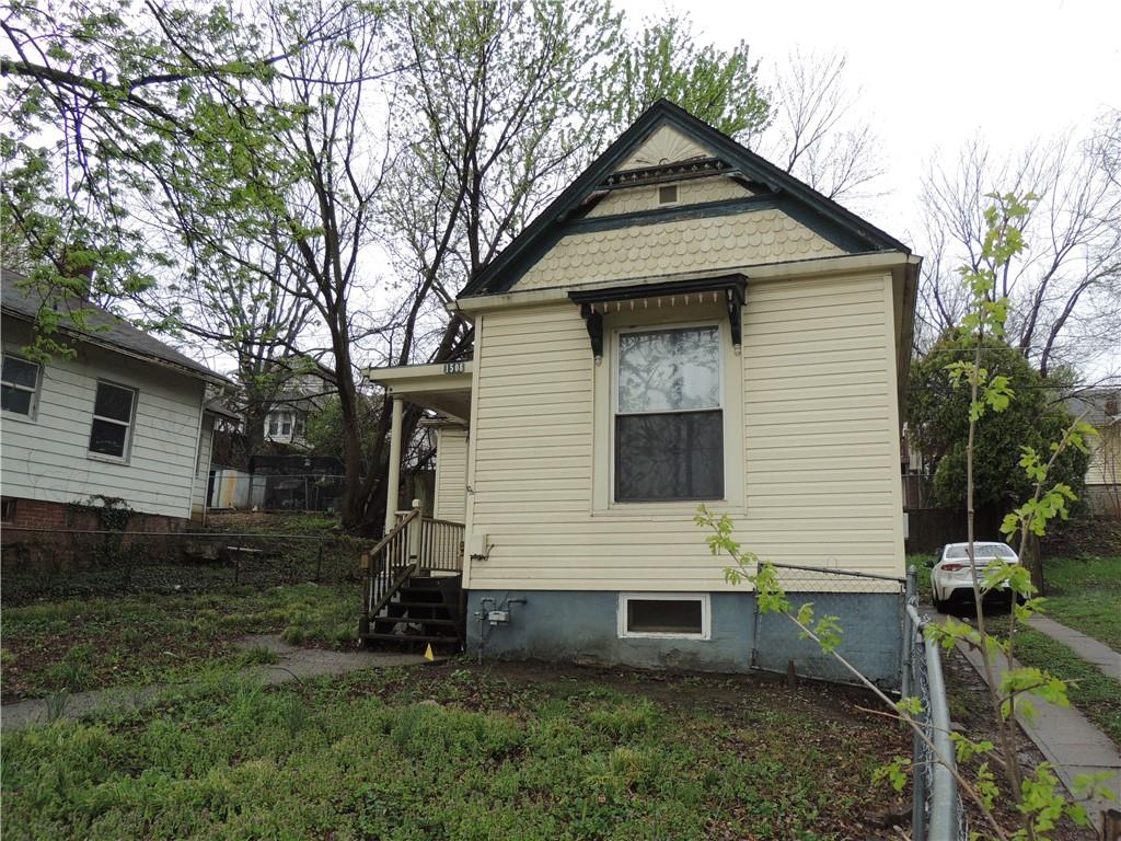 Listing Photo MLS #HMS2613395