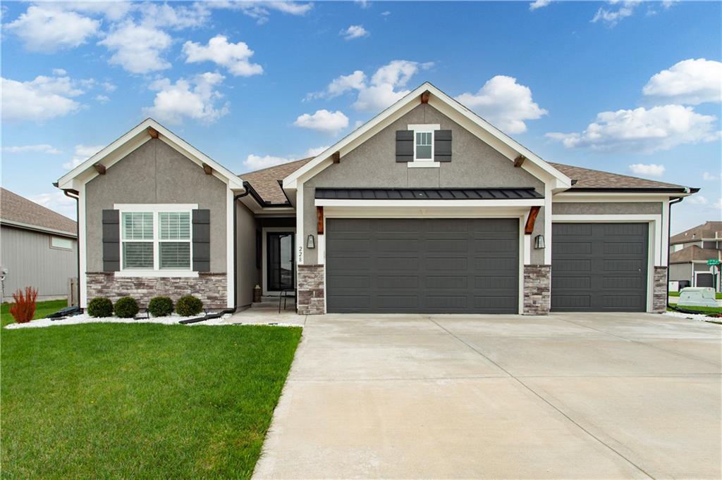 Listing Photo MLS #HMS2613596