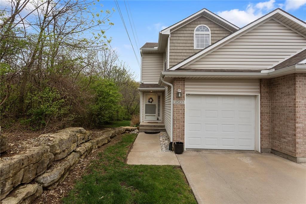 Listing Photo MLS #HMS2613625