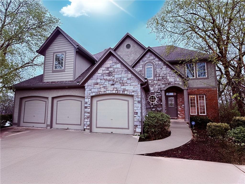 Listing Photo MLS #HMS2613696