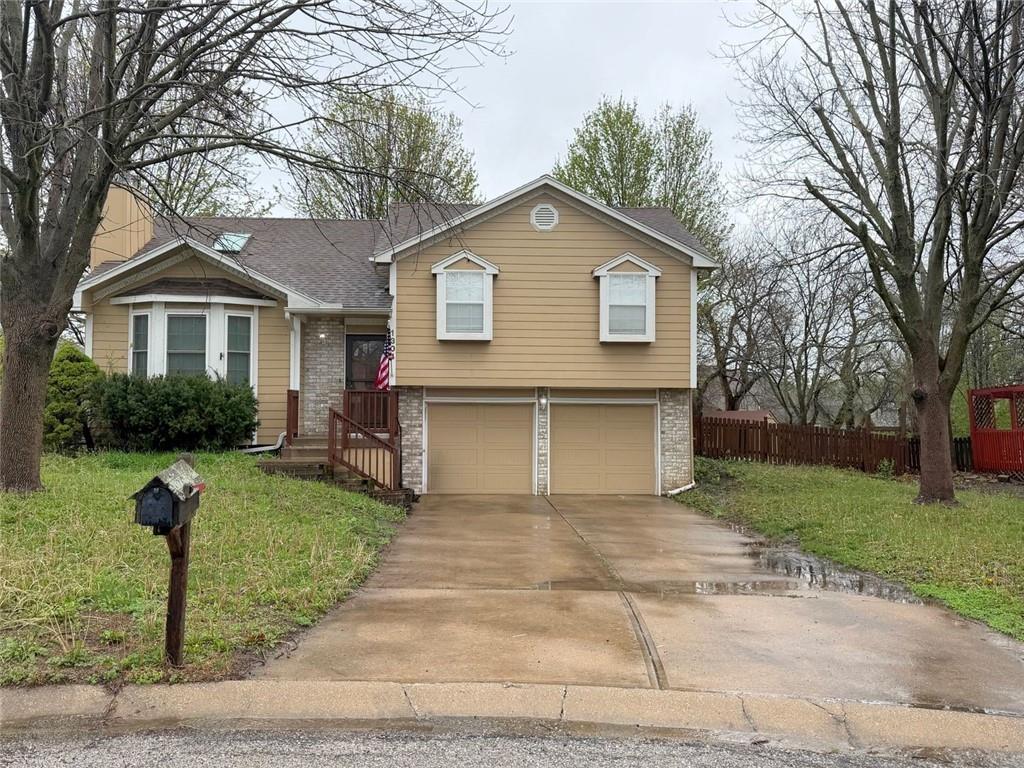Listing Photo MLS #HMS2613797