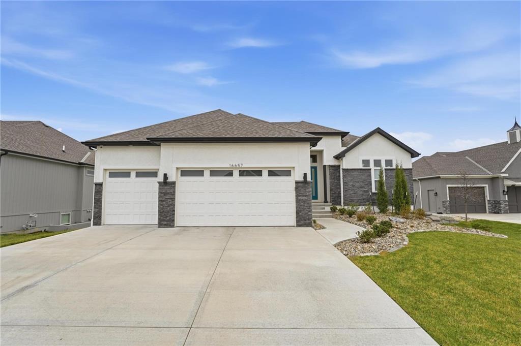 Listing Photo MLS #HMS2614001