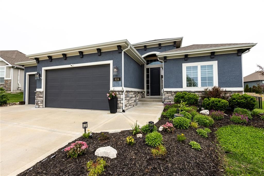 Listing Photo MLS #HMS2614027