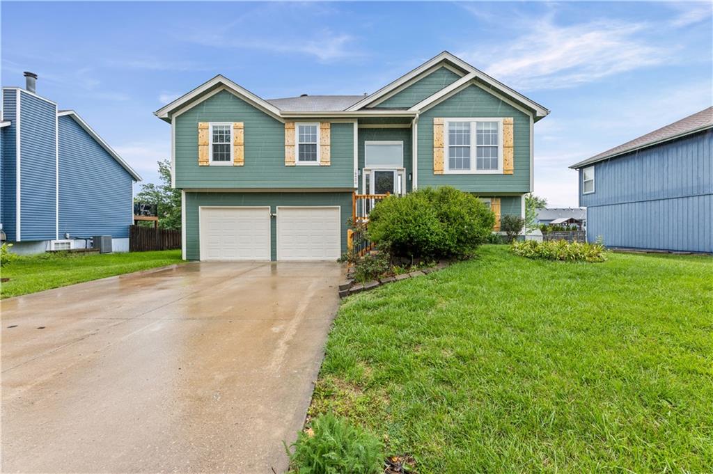 Listing Photo MLS #HMS2614505