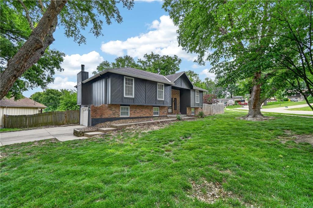 Listing Photo MLS #HMS2614533