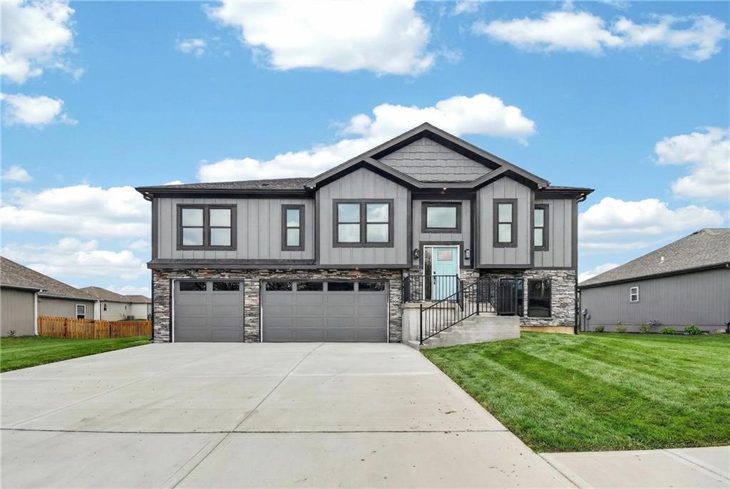 Listing Photo MLS #HMS2614674