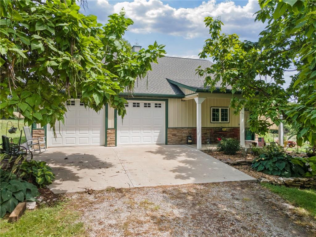 Listing Photo MLS #HMS2615035