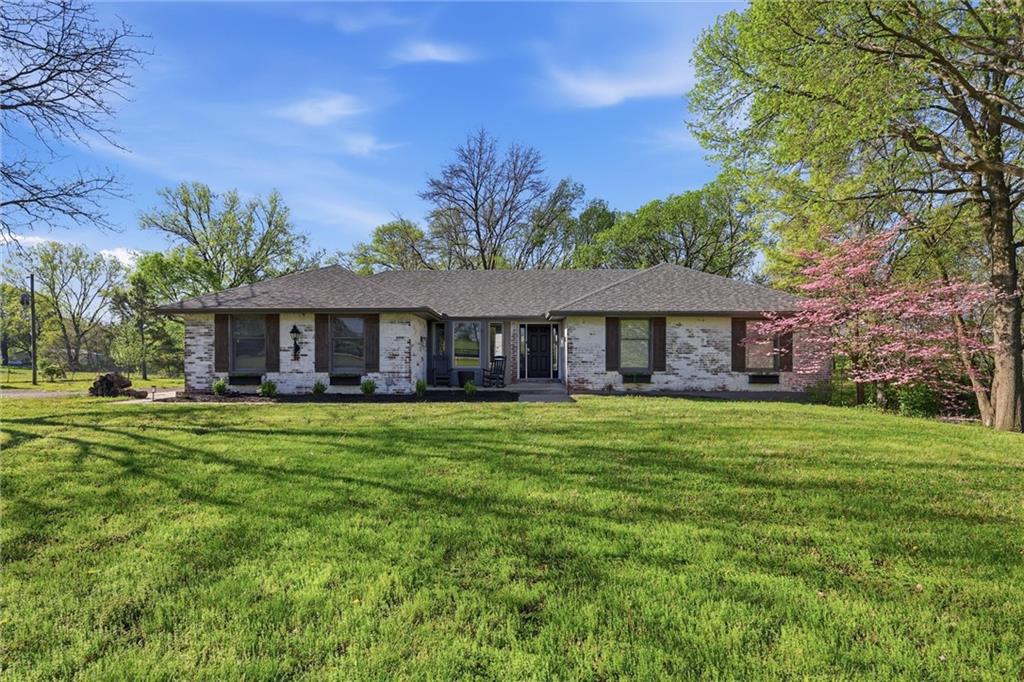 Listing Photo MLS #HMS2615066