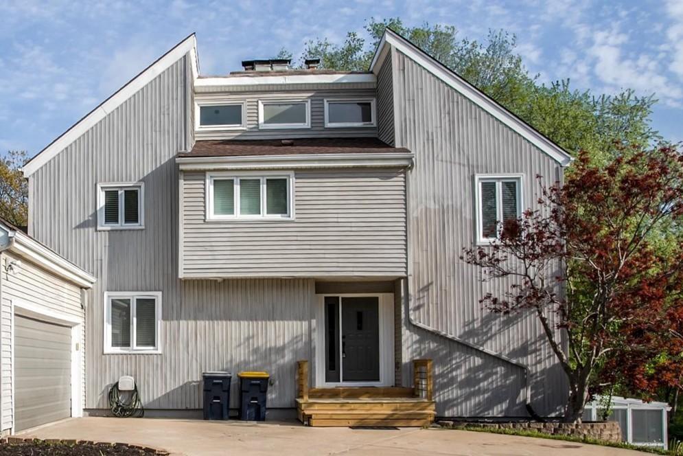 Listing Photo MLS #HMS2615115