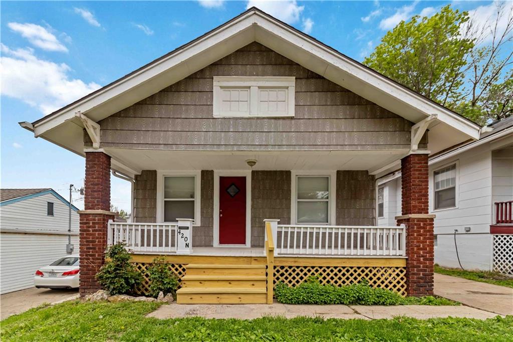 Listing Photo MLS #HMS2615803