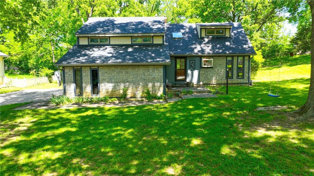 Listing Photo MLS #HMS2615892
