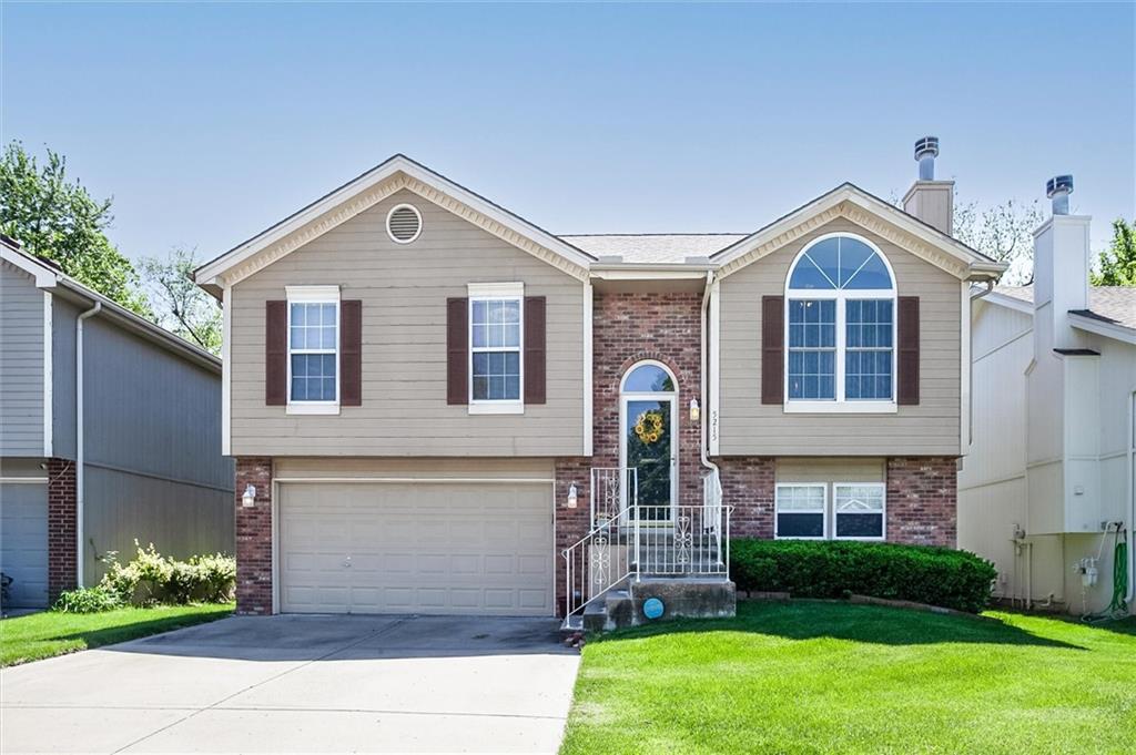 Listing Photo MLS #HMS2616008