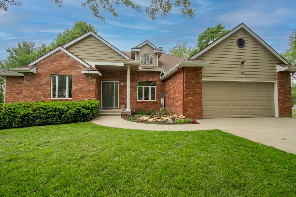 Listing Photo MLS #HMS2616558