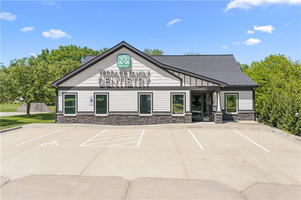 Listing Photo MLS #HMS2617018