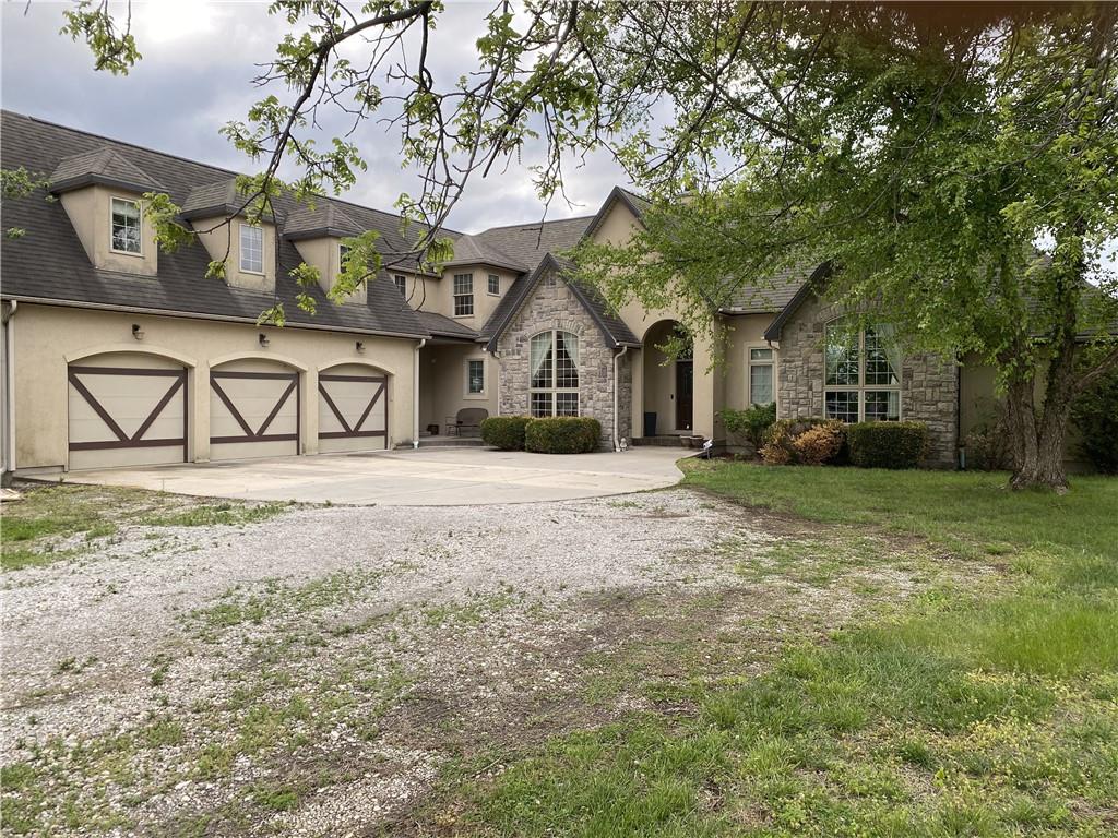 Listing Photo MLS #HMS2617038