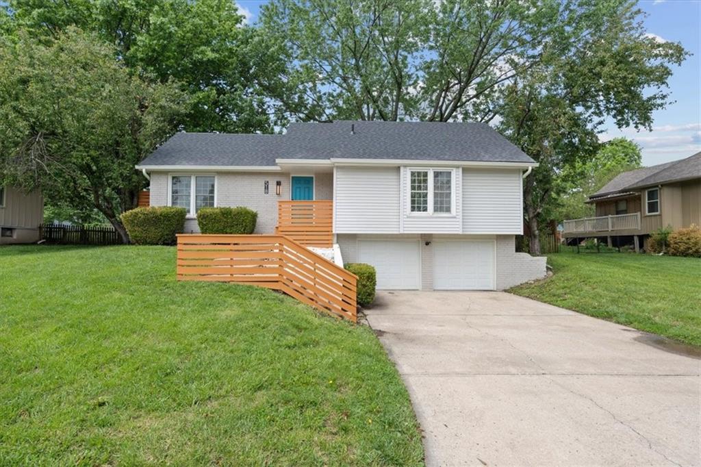 Listing Photo MLS #HMS2617085