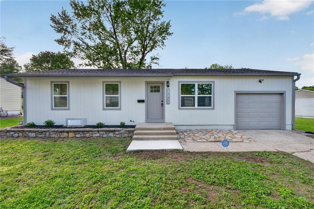 Listing Photo MLS #HMS2617145