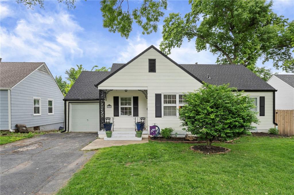Listing Photo MLS #HMS2617598