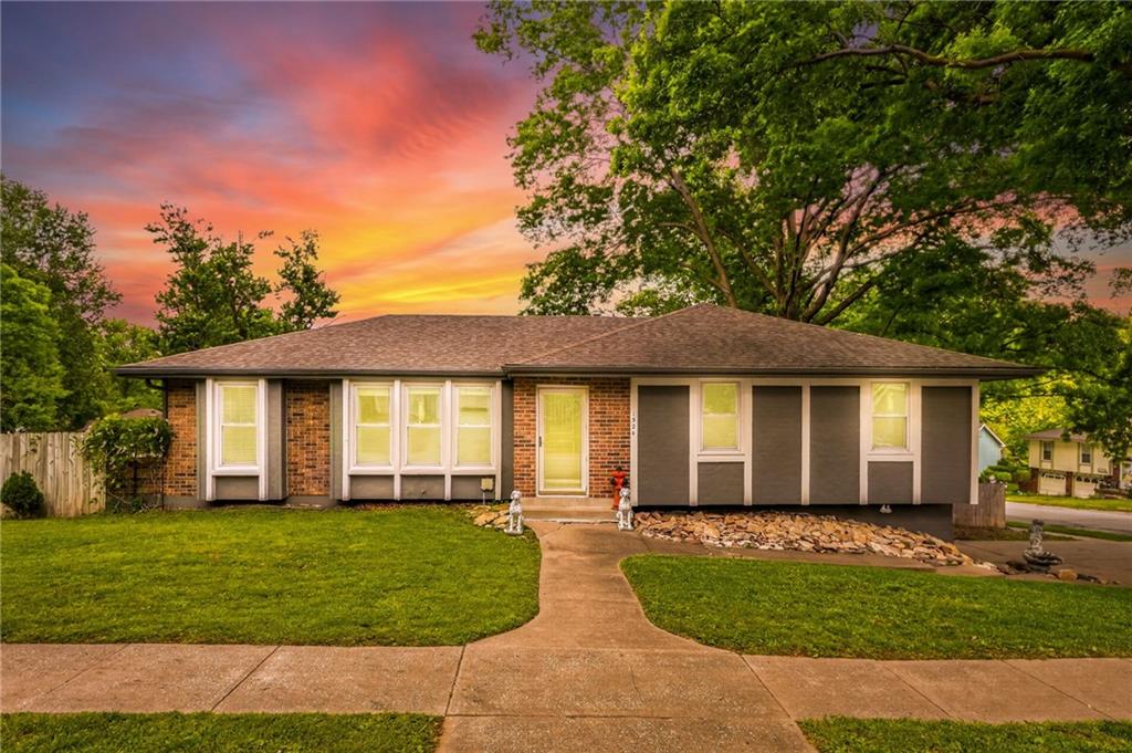 Listing Photo MLS #HMS2618003