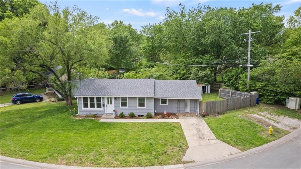 Listing Photo MLS #HMS2618107