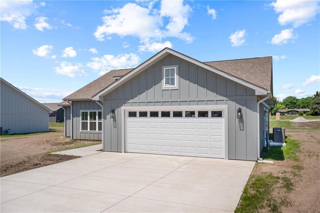 Listing Photo MLS #HMS2618443