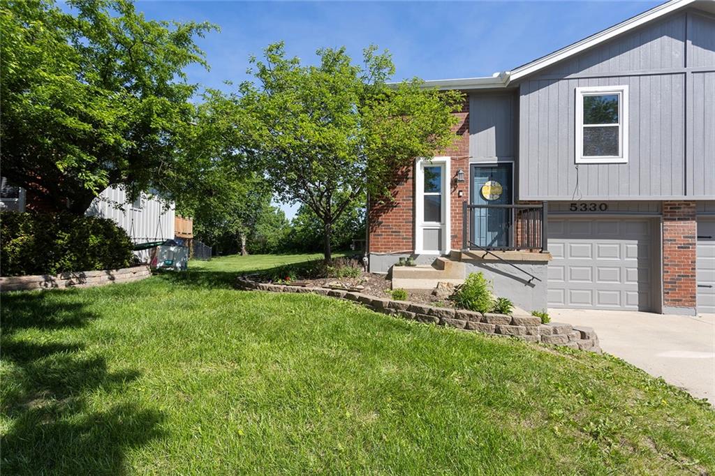 Listing Photo MLS #HMS2618503