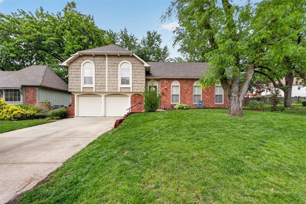 Listing Photo MLS #HMS2618790