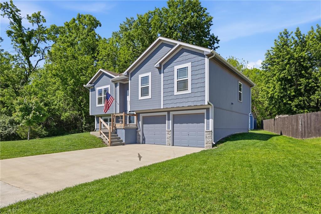 Listing Photo MLS #HMS2619538