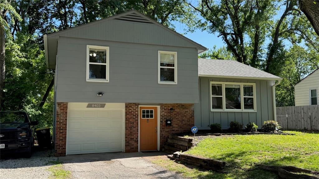 Listing Photo MLS #HMS2619603
