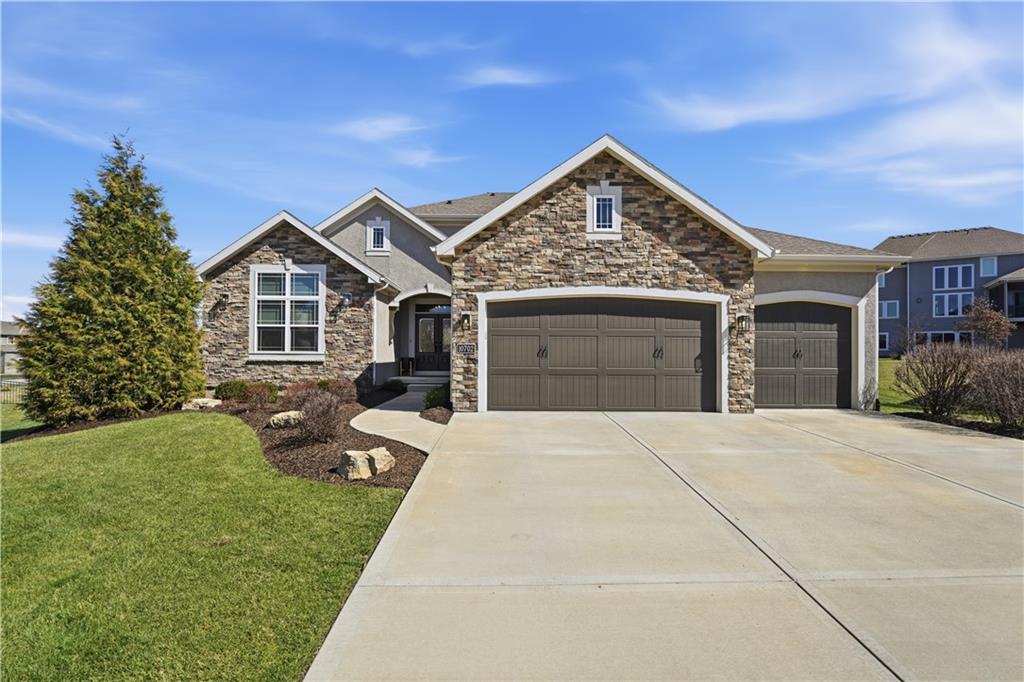 Listing Photo MLS #HMS2619688