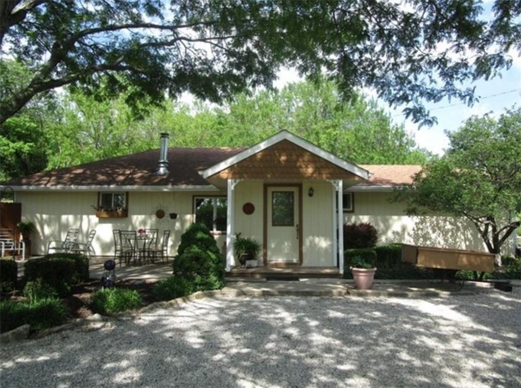 Listing Photo MLS #HMS2619923