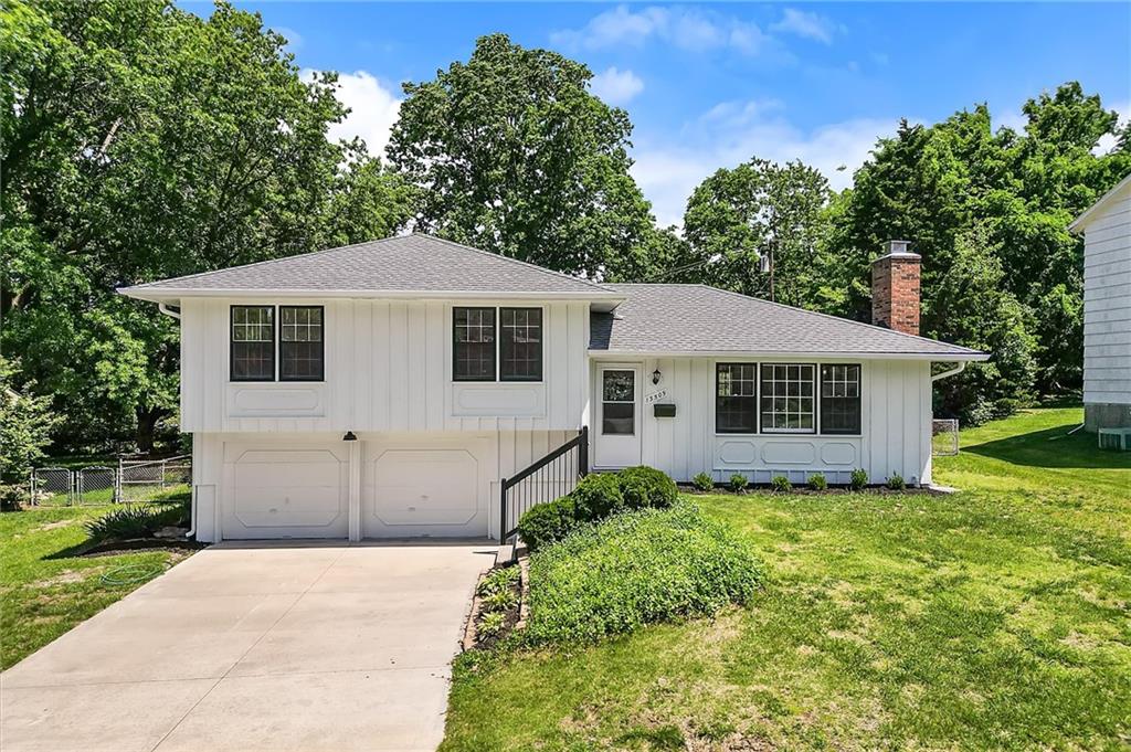 Listing Photo MLS #HMS2619953