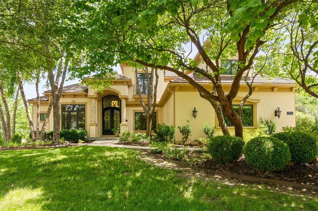 Listing Photo MLS #HMS2620206